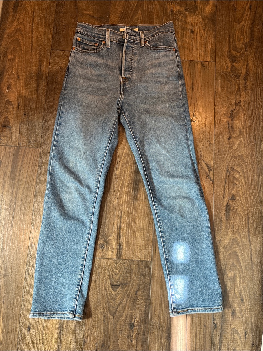 High-Rise Women's Wedgie Straight Jeans in Light Blue